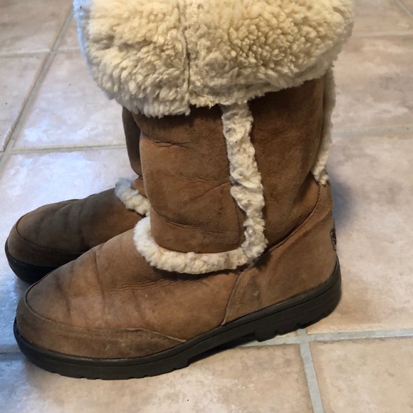 Shearling Lined Ugg Boots - Picture 3 of 6